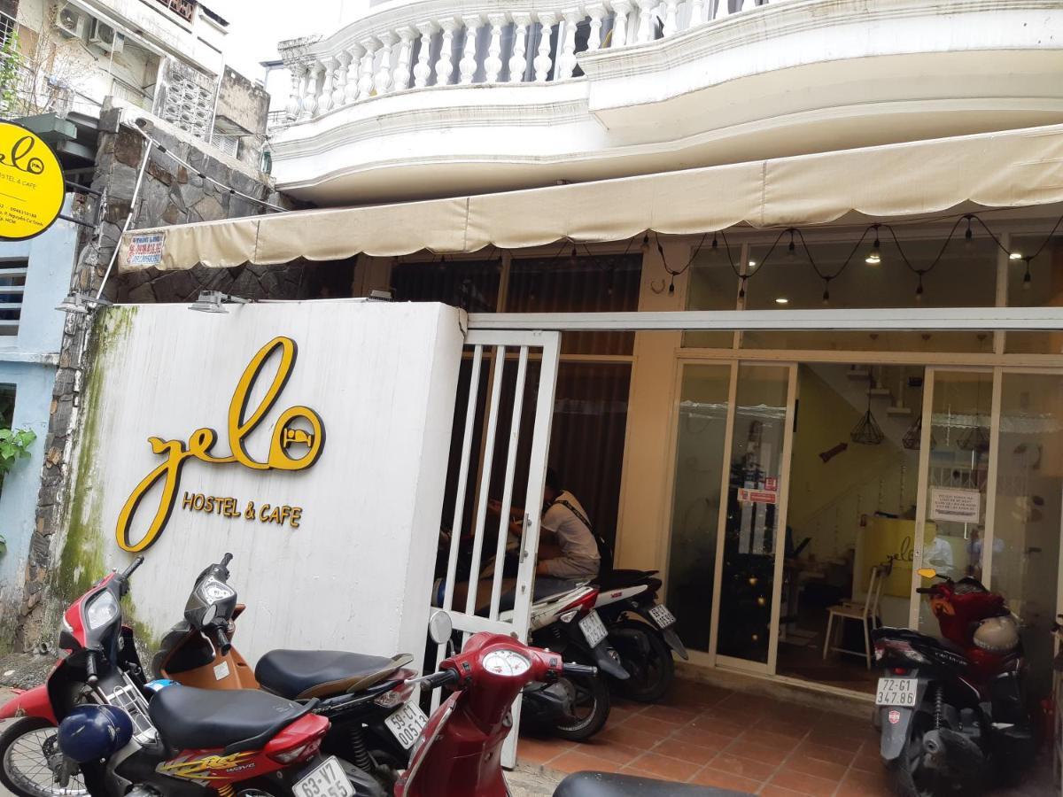Yelo Hostel & Cafe Bandar Ho Chi Minh Luaran gambar