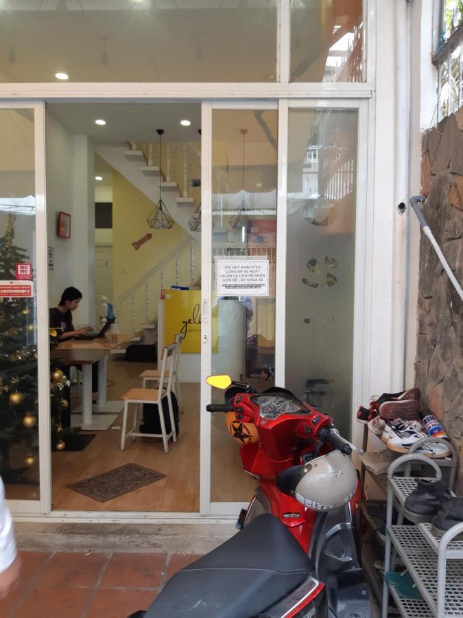 Yelo Hostel & Cafe Bandar Ho Chi Minh Luaran gambar