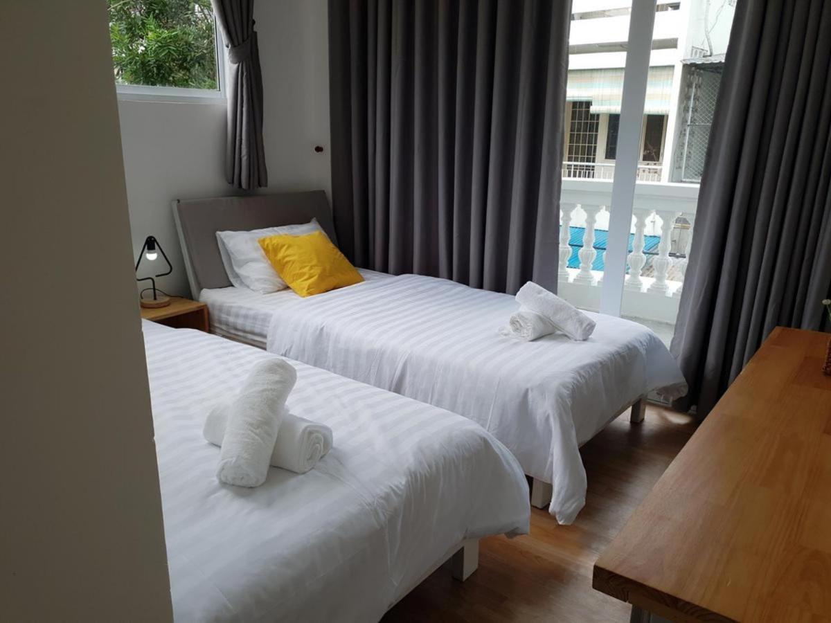 Yelo Hostel & Cafe Bandar Ho Chi Minh Luaran gambar